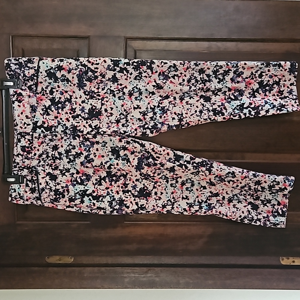 New York & Company Capris